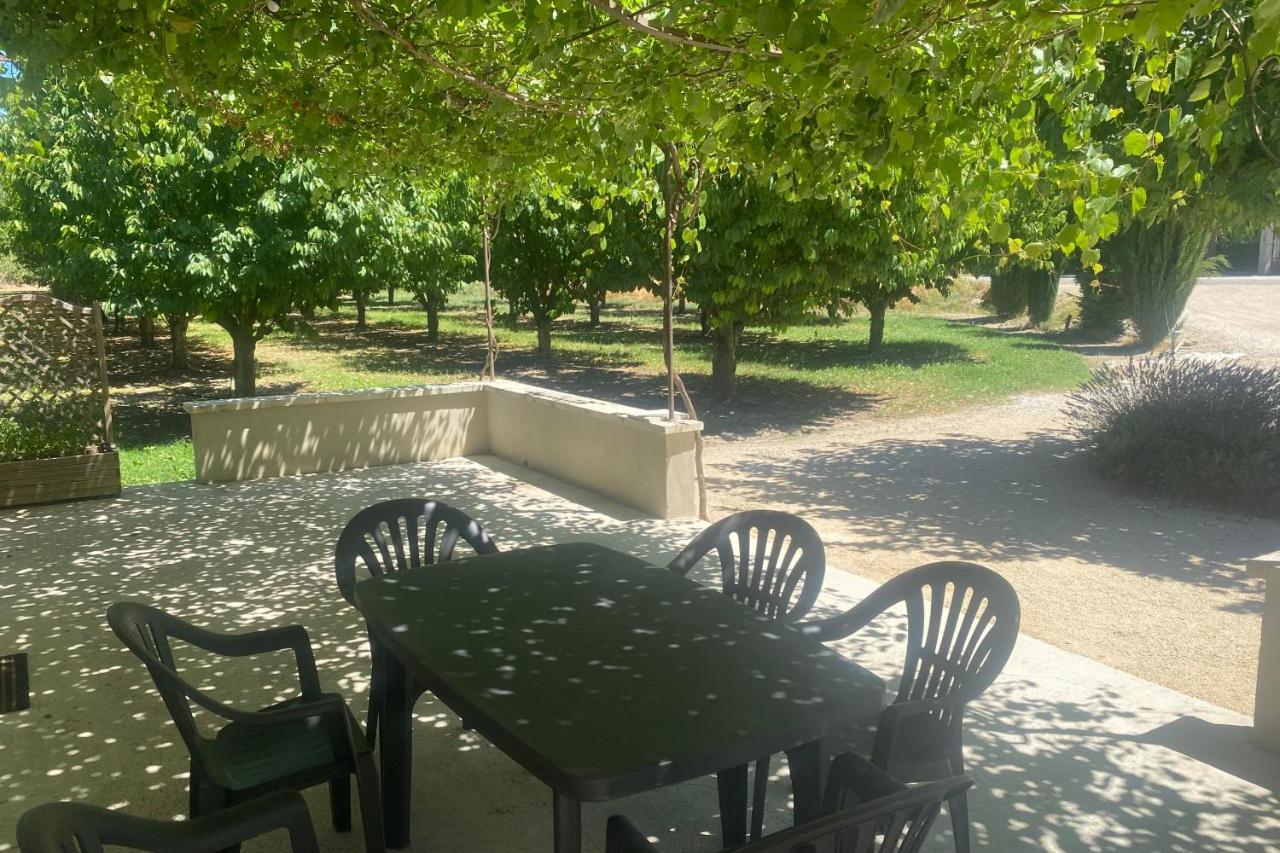Le Ribbou Villa L'Isle-sur-la-Sorgue Exterior photo